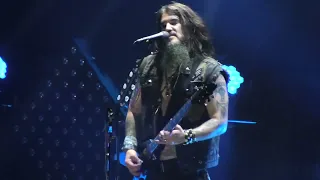 Machine Head 2022-09-18 Cracow, Tauron Arena, Poland - Davidian