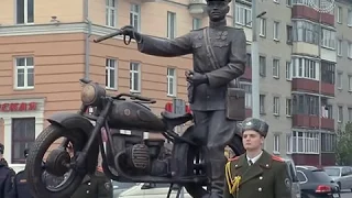 Памятный знак к столетию белорусской милиции открыли в Гомеле