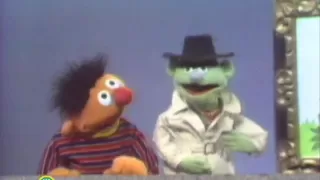 Sesame Street: Ernie And The Elephant Picture