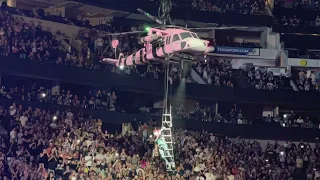 Machine Gun Kelly - born with horns (Live in Dallas, TX at American Airlines Center June 11, 2022)