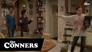 Jackie’s Kitchen Flow - The Conners