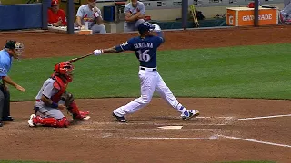 STL@MIL: Molina gets hit by backswing, remains in