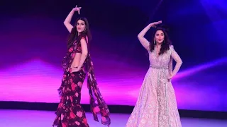 Madhuri Dixit and Kriti Sanon Dance performance | Dance Deewane