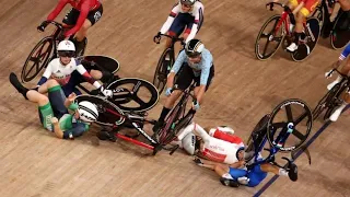 Huge crash wipes out half the riders in Olympics women's omnium