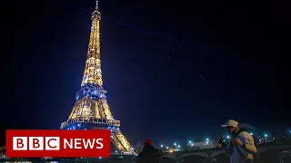 How 2021 was celebrated around the world - BBC News