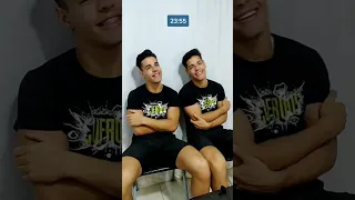 GEMELOS EN SU CUMPLEAÑOS!🤣😜❤️#comedy #humor #foryou #viral #tiktok #shorts #shortvideo