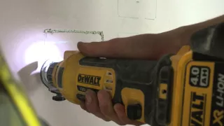 DeWalt DCS551N 18V XR - Drywall Cut Out Tool - Demonstration