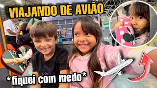 FOMOS VIAJAR DE AVIÃO * senti medo e ele me ajudou *