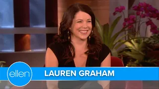 Lauren Graham Gets Scared by a Panda (Season 7)