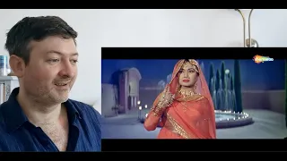 A Brit 🇬🇧 Reacts to Bollywood 🇮🇳 - 'CHALTE CHALTE YUN HI KOI' from the film PAKEEZAH