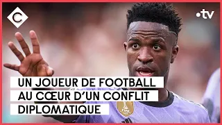 Un joueur de football au cœur d’un conflit diplomatique ? - La Story - C à Vous - 23/05/2023