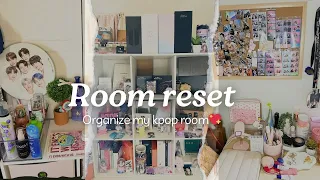 Reset my Kpop room! Album shelf, vision board, organize!