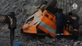 В Кемеровской области упал с обрыва автобус с шахтерами…