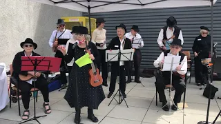 Neighbor Day - String-a-Long Ukulele Group