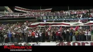 "Esta es tu hinchada la que tiene aguante", River en Montevideo 2009