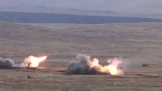 Залп ТОС-1А "Буратино" (firing TOS-1 "Buratino" Heavy Flamethrower System)