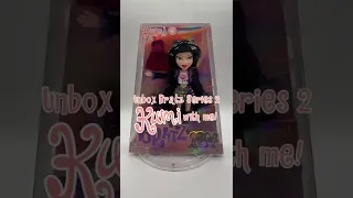 Unboxing Bratz Series 2 Kumi