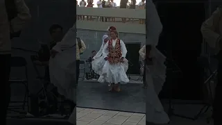 Регина Тодоренко станцевала татарский народный танец