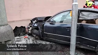 NEHODA TRAMVAJE A OSOBNÍHO VOZU NA SMÍCHOVĚ