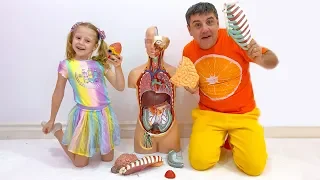 Nastya and dad teach kids to wash their hands