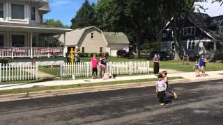 Xander Wins the Wooden Shoe Race at 2015 Hollandfest