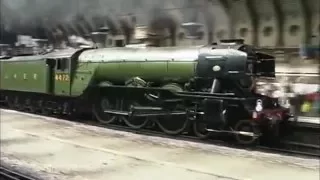 Flying Scotsman - coming into and leaving York station 2004