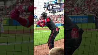 Elly De La Cruz warm up swing (June 23, 2023)