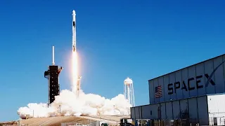 Explosion! SpaceX Intuitive Machines 'Odysseus' lander Into Lunar Orbit