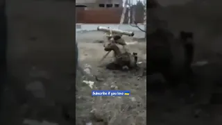 Ukrainian serviceman launching a RK-3 Corsar ATGM, Kyiv Oblast.#Russia #Ukraine