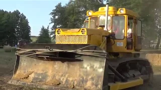 Dozer 230 lánctalpas mozgásban, Göcseji Mg-i Géptalálkozó 2017., v170805-4-047