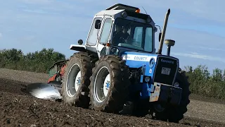 Ford County 1184 TW in the field ploughing w/ 6-furrow Kverneland Plough | Danish Agriculture