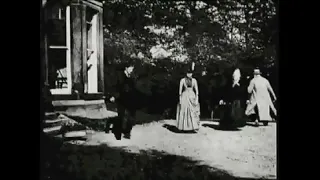 (Roundhay Garden Scene) - (Scena Nel Giardino a Roundhay) - (1888)