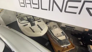 Quick Walkthrough - Fairline F33 - outboard powered F//LINE 33