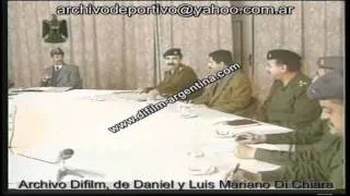 DiFilm - Saddam Husein con gabinete en Iraq (1999)