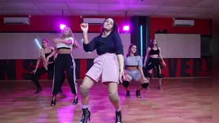 Kristina Si - Hasta la Vista | Bestreet | Sharon Bar Lev