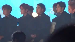 EXO reaction to Twice Cheer Up Melon Music Awards MMA 161119