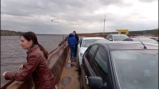 Паром через Волгу в Мышкине // Ferry across the Volga riv. in Myshkin