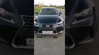 Lexus is 300 2018 год