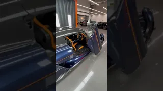 Dihedral Synchro-Helix Doors on the Koenigsegg Regera!
