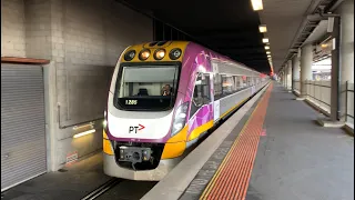 V/Line VL85 & VL26 Departing Southern Cross Station to Wendouree - HORN SHOW