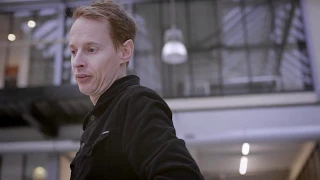 Daan Roosegaarde at Bloomberg tv: using art to clean up space