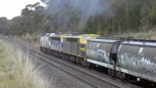 Fully Loaded Qube Grain Train Struggling up the steep Warrenheip Bank