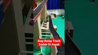 Siap Balap Track Sudah Diaspal Papan Sponsor Sudah Terpasang Hot Wheels Race