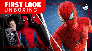 Hot Toys Spider-Man New Red & Blue Suit Deluxe Figure Unboxing | First Look