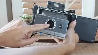 Check the Battery on a Polaroid Land Camera (How To)