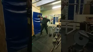 ГИРЯ 40 КГ - ВЫБРАСЫВАНИЕ! ПРАВОЙ!! СИЛОВОЕ ГИРЕВОЕ ДЕВЯТИБОРЬЕ. RIGHT-HAND 40 KG KETTLEBELL SNATCH.