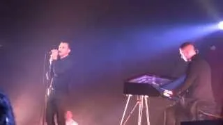 Hurts - Wonderful Life - Full Live @Rockhal (LU) - 22.11.2013 (4)