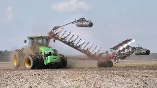 🇫🇷 XL PLOUGHING in France - Twin Wheels JD 8370R + Kverneland 10 furrow