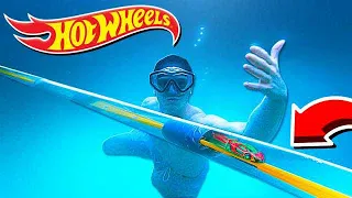 200FT UNDERWATER HOT WHEELS TRACK!