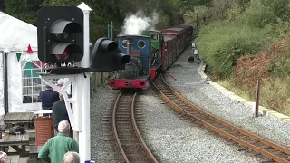 Ffestiniog Railway Bygones Weekend. Watching the trains go by.